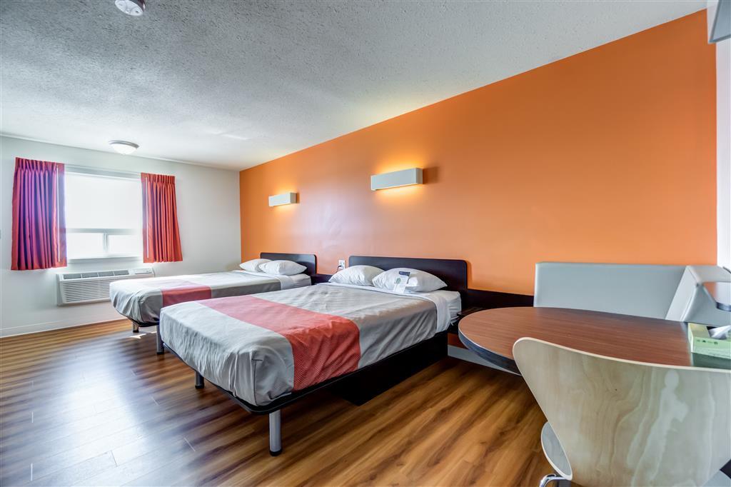 Joys Inn Innisfail, Ab Номер фото