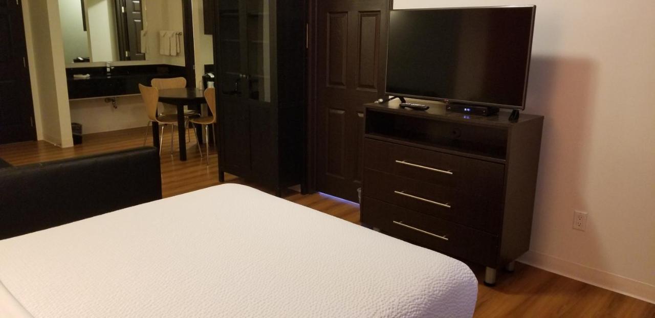 Joys Inn Innisfail, Ab Екстер'єр фото