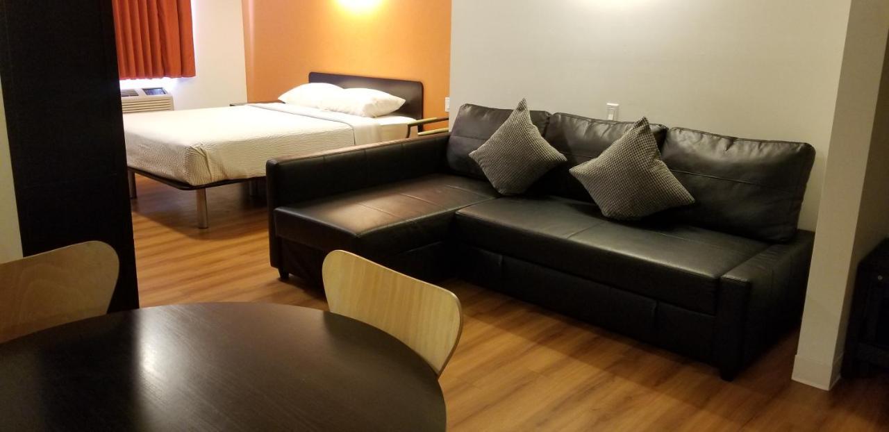 Joys Inn Innisfail, Ab Екстер'єр фото