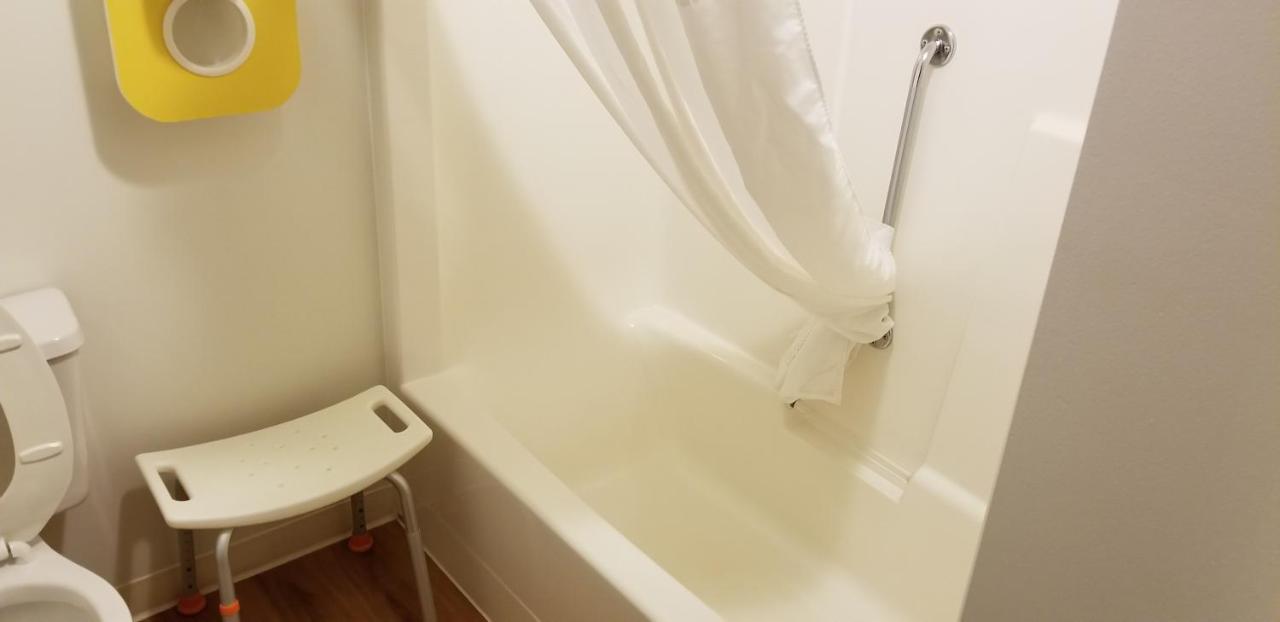 Joys Inn Innisfail, Ab Екстер'єр фото