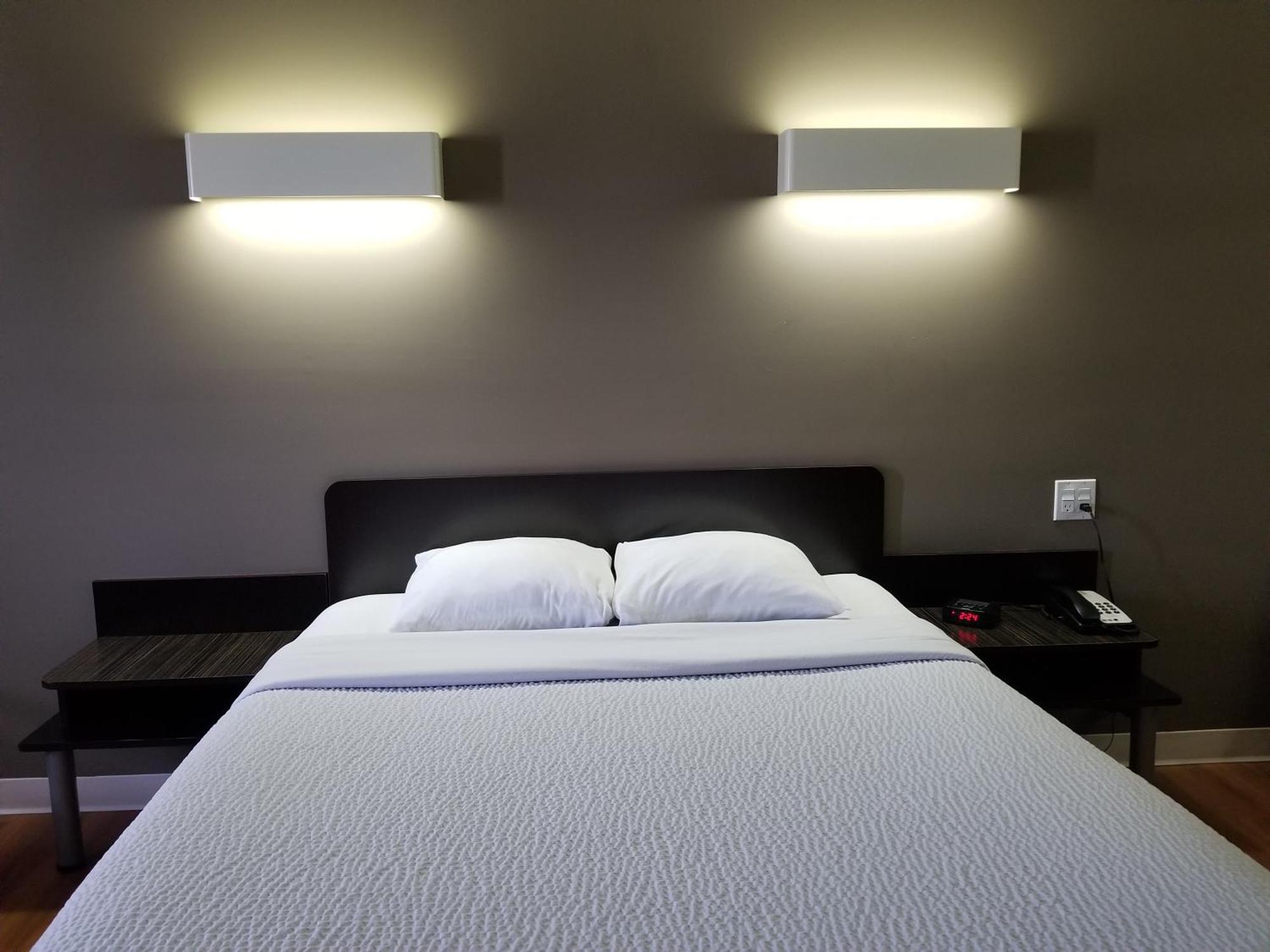 Joys Inn Innisfail, Ab Екстер'єр фото